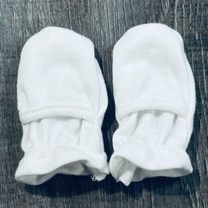 💞 New Safety 1st Newborn Mittens